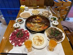 -乡土特色.冷锅鱼.牦牛肉火锅