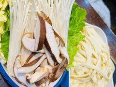 -西子馋火锅鸡•涮品自助(桥东街店)