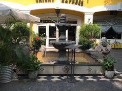 -火车头法国西餐厅