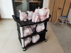 -万和春排骨砂锅米饭(新业广场店)