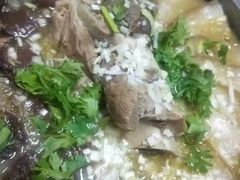 -闯关东东北农家菜(崂山石老人店)