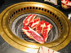 -山川小町·极番烧肉(新地假日广场店)