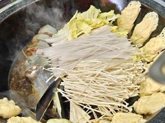 -边江铁锅炖鱼(振八街店)