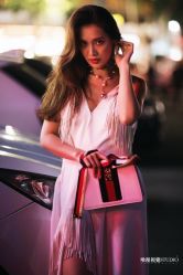 欧美时尚-巴黎婚纱摄影工作室