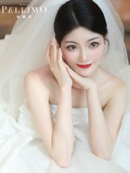 -派丽莫Pellimo原创设计婚纱品牌