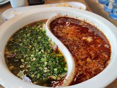 鸳鸯水煮牛肉-成都吃客(九眼桥店)