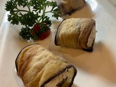 奶酪茄子卷-老井俄式餐厅