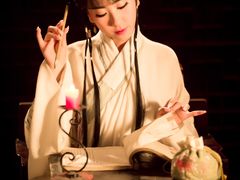 -九月鹰飞汉服摄影工作室