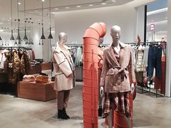 -URBAN REVIVO(西安Momopark店)