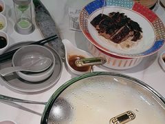 -洪氏嗨捞·广东猪肚鸡·椰子鸡火锅(西咸万象城店)