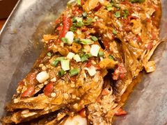 -琥珀老六龙虾(四里河店)