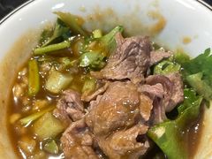 -一鼎牛鲜活牛肉城(晋江海峡国际食品城店)