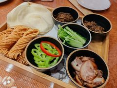 -唐山宴百姓府邸院落中餐