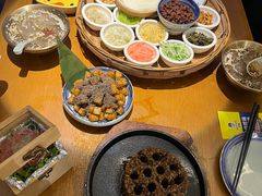 -包整·丝娃娃(一览甲秀楼风景店)