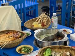 -马路边边麻辣烫串串火锅(体育西路店)