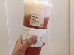 霸气芝士草莓-奈雪的茶(市百一店)