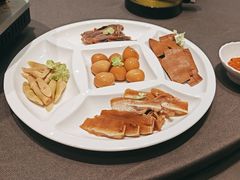 -香山湖家家宴(中山陵店)