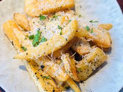 黑松露芝士薯条-MONICH牛排融合餐厅(和义大道购物中心店)