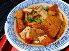 -蓝田九大碗民俗食府(蓝田店)