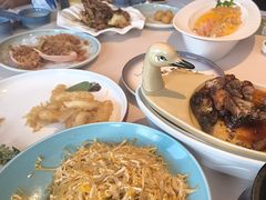 -八府香鸭·啫啫煲(华山路店)