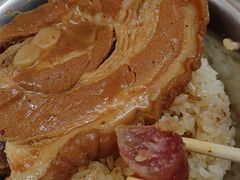 -梁阿婆廿年老牌扣肉糯米饭