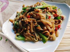 豪华炒粉-零零後碳烤大排档(曙光星城旗舰店)