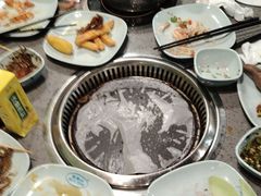 -金滏山烤肉·海鲜·火锅自助餐厅(襄阳万达店)