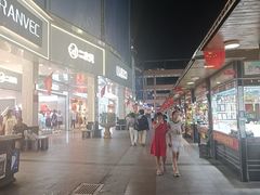 -解放路步行街