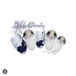 -Pink You美甲洗眉纹绣定制中心