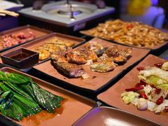 -威记烧嘢·南宁烧烤·超级生牛(绿地店)