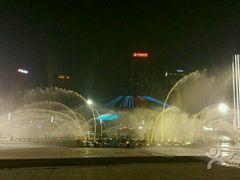 -东港音乐喷泉广场