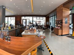 大堂-星巴克臻选(广州二沙岛文立方店)