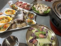 -围炉肉舍•炭烤活鳗•丹东海鲜烤肉(步行街店)