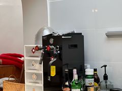 -有猫主题·治愈系猫咖(曾厝垵店)