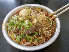 -薛记襄阳香辣牛肉面(平安路店)