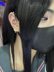 -花师傅专业手穿耳洞打耳洞穿孔