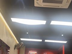 -许哥东北烧烤·铁丳烤串·宫后夹肉(繁花中心店)