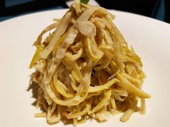 香油拌羊尾竹笋-三利音·玖弄小鲜(浦东嘉里城店)