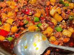 香辣仔兔肥肠-六月雪干锅(印象汇店)