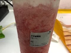 -喜茶(杭州滨江宝龙店)