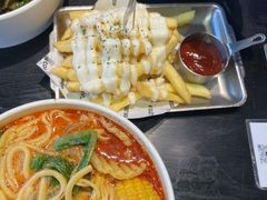 -W COLLECTIVE  DESSERT SHOP