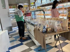 -85度C(生甜甜圈研究工坊·上海平凉店)