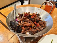 -黄泥岗·地道湖北菜(奥特莱斯店)