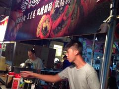 -六合夜市