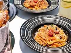 拿坡里香肠肉酱意面-露露家咖啡店