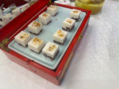 -品海楼·大连海胆锅贴馆(东港店)