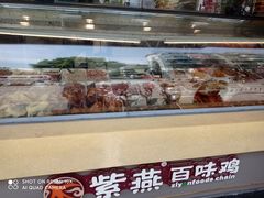 面包甜点陈列柜-紫燕百味鸡(银龙花园店)