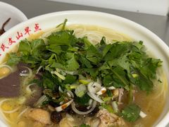 -文山荷鲜居(翠湖店)