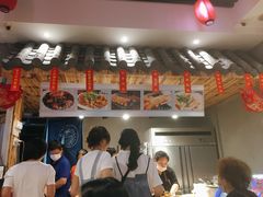 -爆炸头阿姨小四川正宗川味小吃(无任何分店)