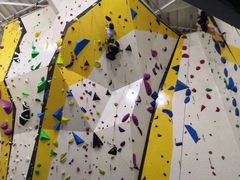 -问山MountQuest攀岩馆